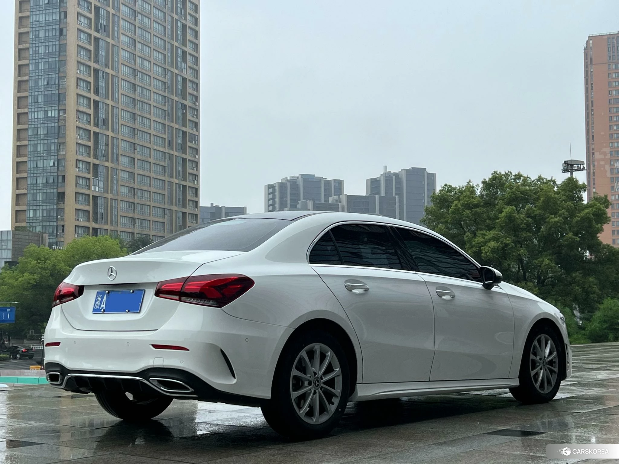 Mercedes-Benz Class A 2021 Белый из Китая