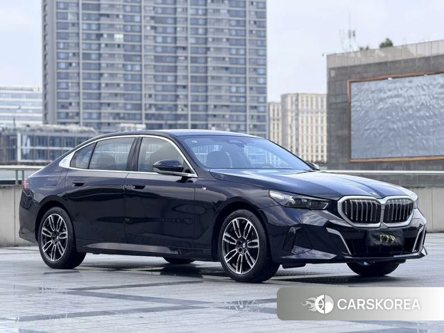 BMW 5 series 2024 Черный из Китая