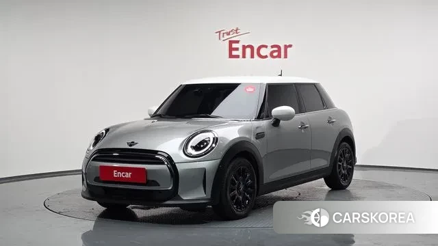 Mini Cooper 2023 Серебряный из Кореи
