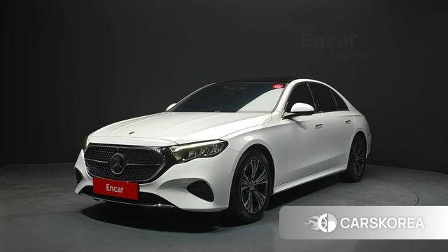 Mercedes-Benz E-Class W214 2024 Белый из Кореи