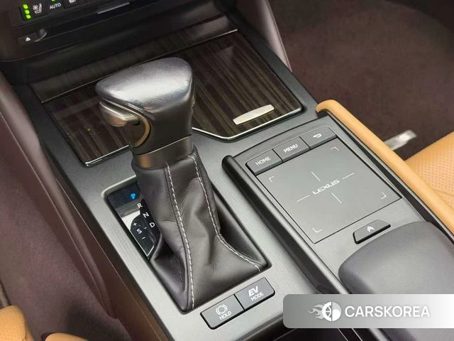 Lexus ES 2018 Черный из Китая