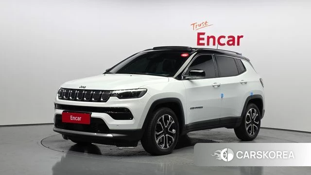 Jeep Compass 2nd Generation 2022 Белый из Кореи