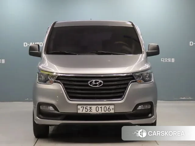 Hyundai The New Grand Starex 2019 Серебряный из Кореи