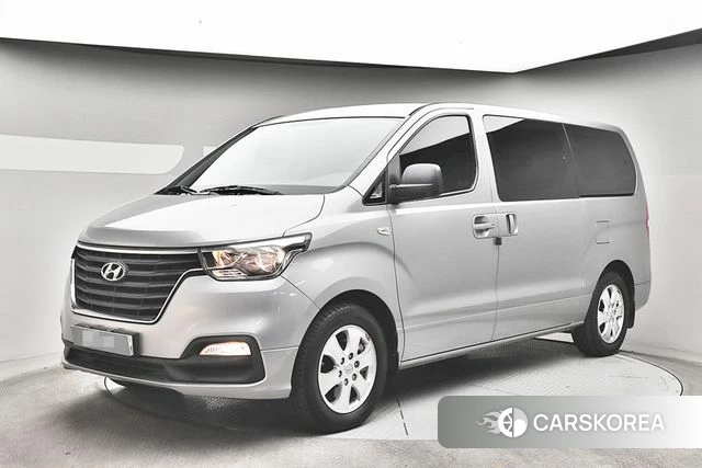 Hyundai The New Grand Starex 2019 Серебристо-серый из Кореи