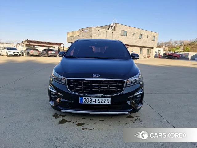 Kia The New Carnival 2018 Черный из Кореи