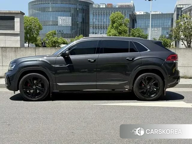 Volkswagen Tourang id 4321343 из Китая