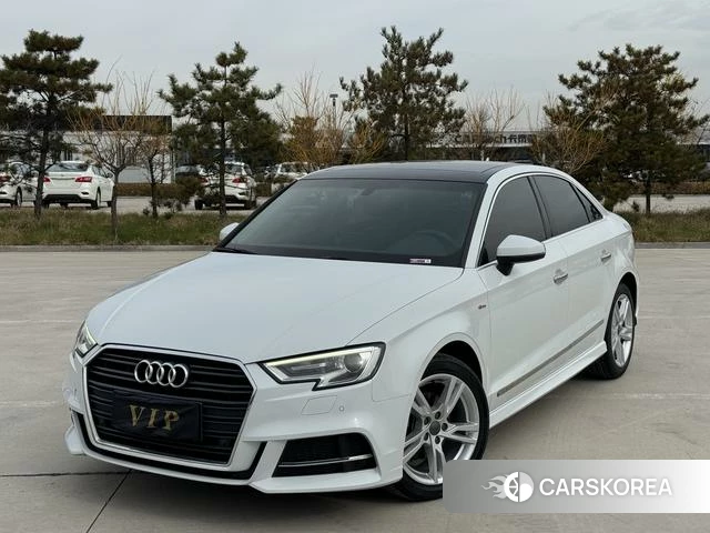 Audi A3 2019 Белый из Китая