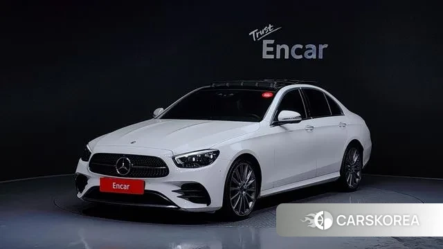 Mercedes-Benz E-Class W213 2022 Белый из Кореи