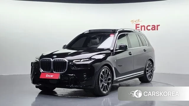 BMW X7 (G07) 2024 Черный из Кореи