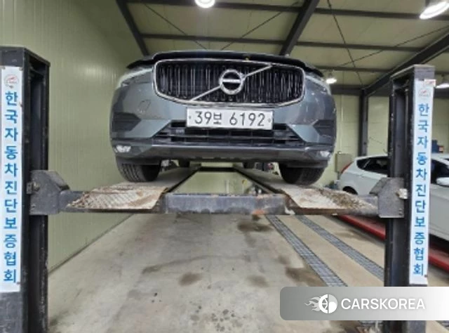 Volvo XC60 second Generation 2018 Серый из Кореи