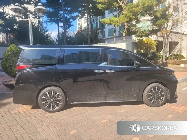 Toyota Alphard 4th Generation 2024 Черный из Кореи