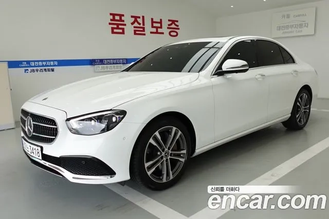 Mercedes-Benz E-Class W213 2021 Белый из Кореи