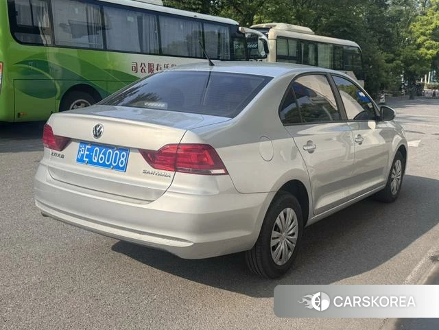 Volkswagen Santana 2022 Серебристо-серый из Китая