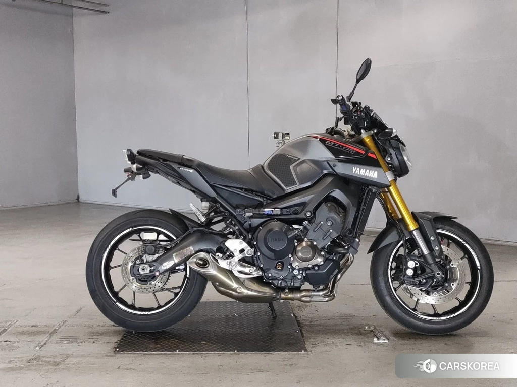 Проданный Yamaha MT-09 id 4174593 из Японии, фото 2