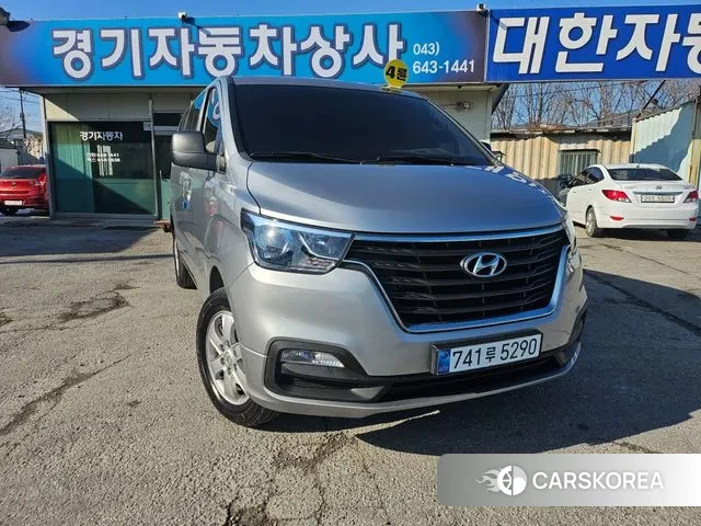 Hyundai The New Grand Starex 2019 Серебристо-серый из Кореи