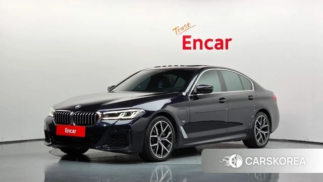 BMW 5 Series (G30) 2021 Черный из Кореи