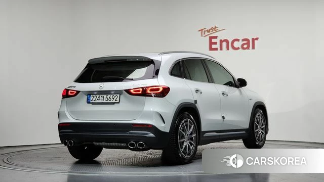 Mercedes-Benz GLA - Class H247 2022 Серебристо-серый из Кореи