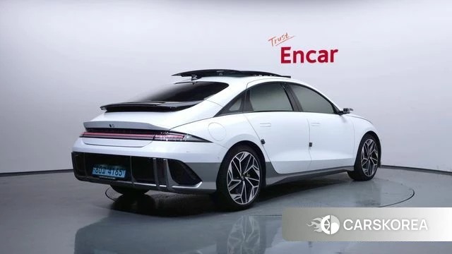 Hyundai Ionic 6 2022 Белый из Кореи