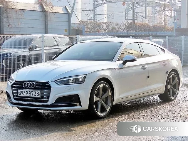 Audi A5 (F5) 2019 Белый из Кореи