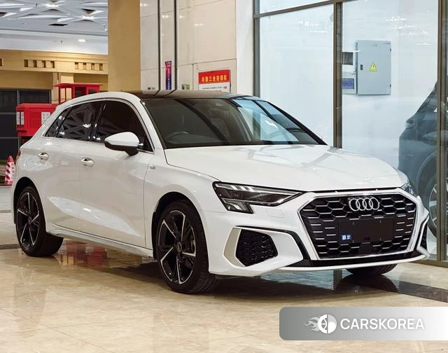Audi A3 2023 Белый из Китая