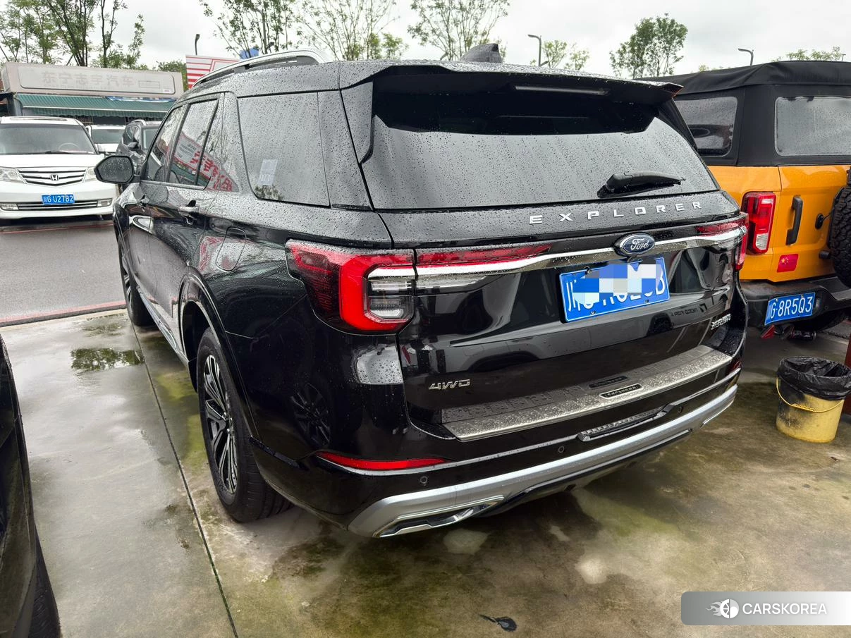 Ford Explorer 2024 Черный из Китая