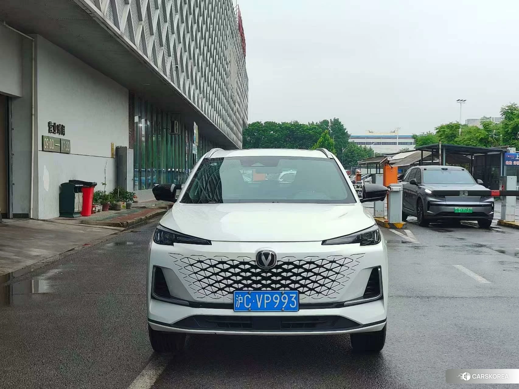 Chang'an CS55 PLUS 2023 Белый из Китая