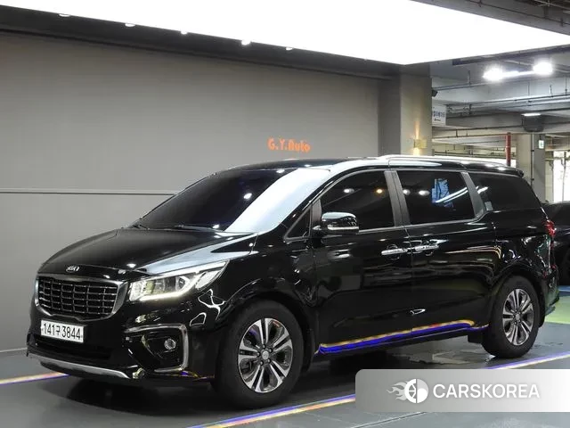 Kia The New Carnival 2019 Черный из Кореи