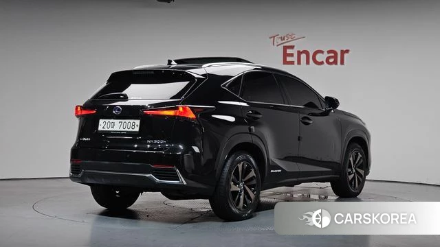 Lexus NX300h 2019 Черный из Кореи