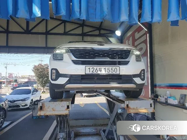 Kia Seltos 2020 Белый из Кореи