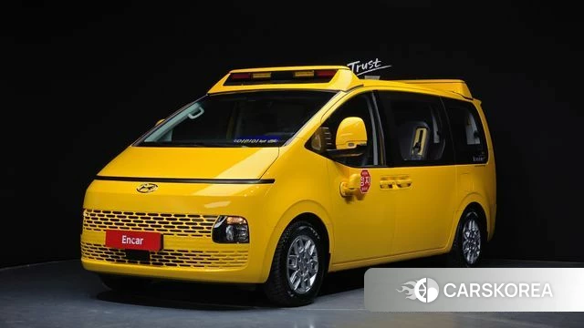 Hyundai Staria 2023 Желтый из Кореи