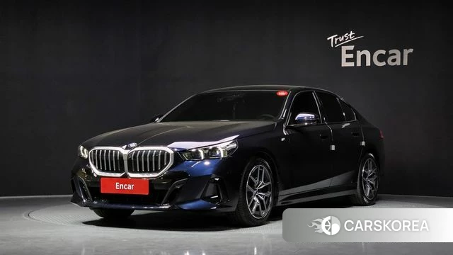 BMW 5 Series (G60) 2024 Черный из Кореи