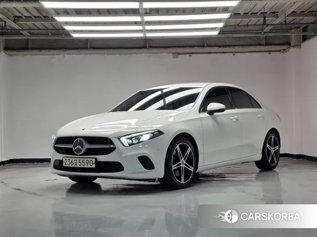 Mercedes-Benz A-Class W177 2020 Белый из Кореи