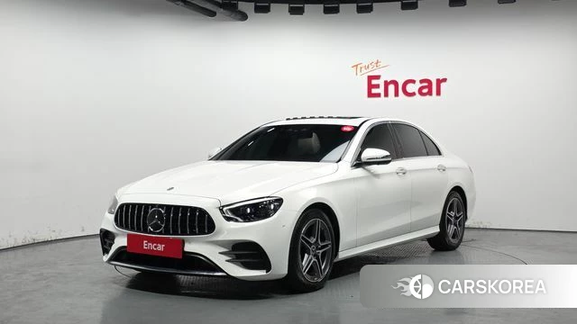 Mercedes-Benz E-Class W213 2023 Белый из Кореи