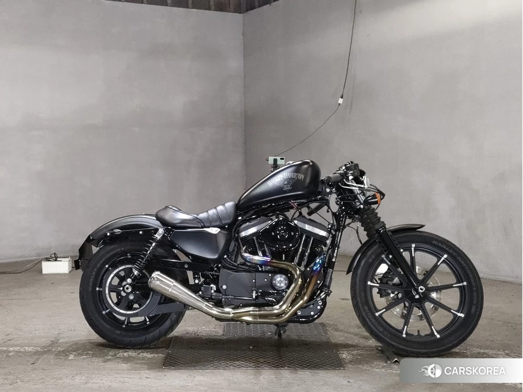 Проданный Harley-Davidson Sportster XL883N 2017 из Японии, фото 2