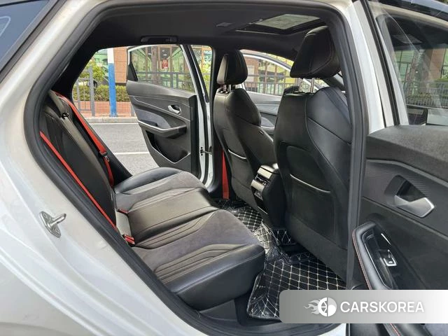 Geely Automobile Binrui 2022 Белый из Китая