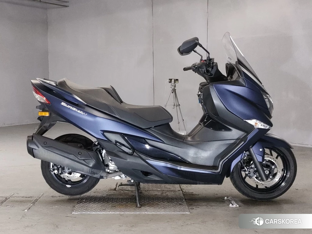 Проданный Suzuki BURGMAN 400 2020 из Японии, фото 2