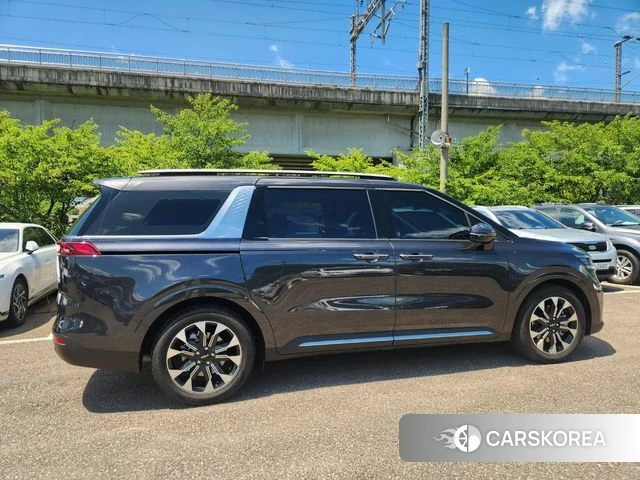 Kia Carnival 4th generation 2023 Серый из Кореи