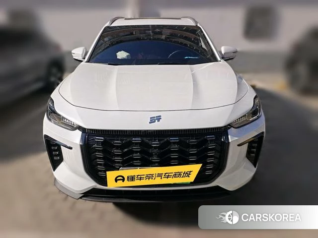 Jietu X70 C-DM 2024 Белый из Китая