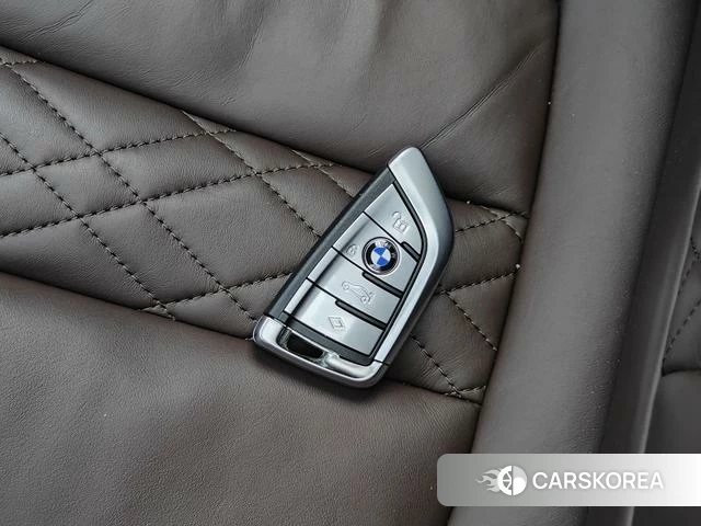 BMW 7 series 2023 Черный из Китая