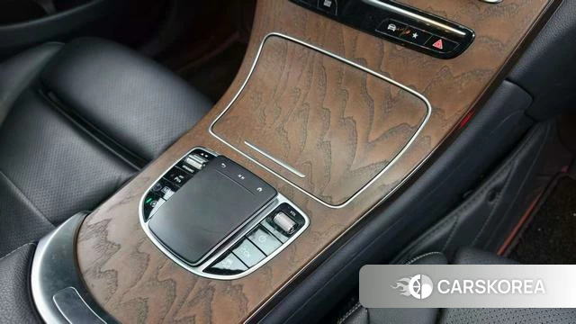 Mercedes-Benz GLC 2023 Белый из Китая