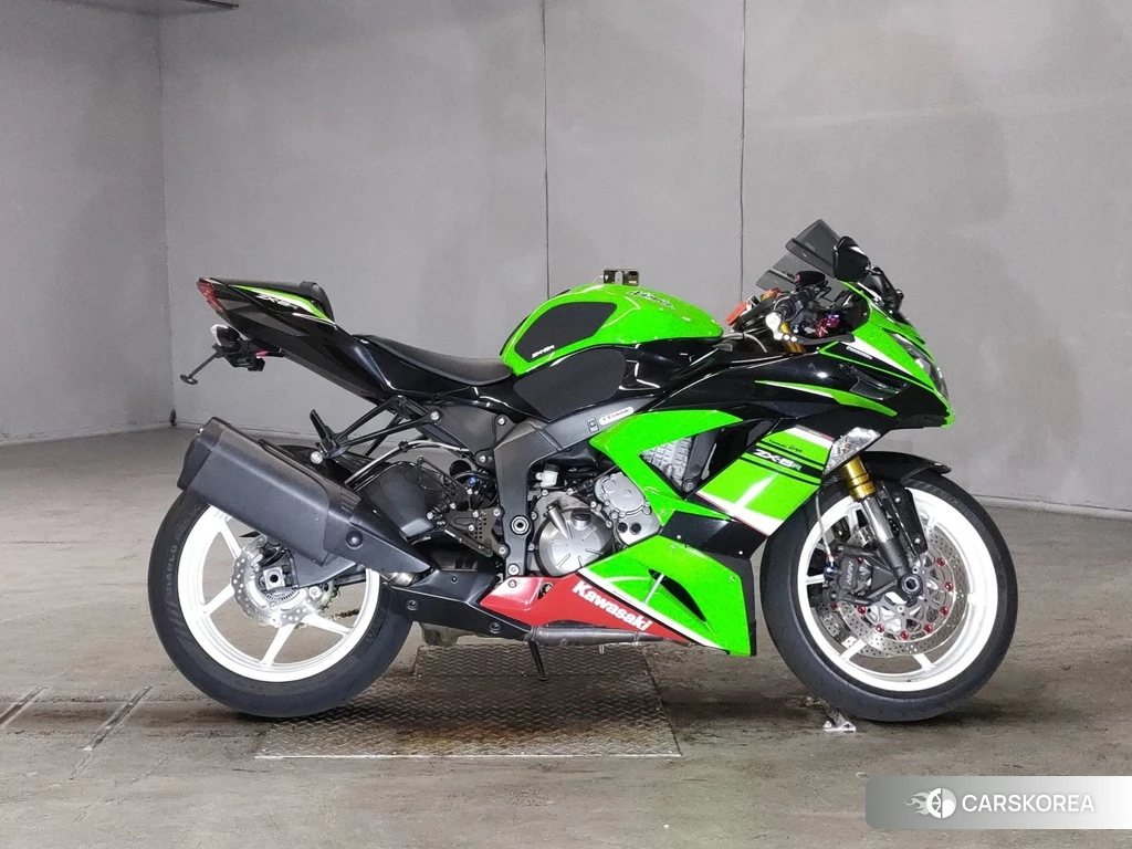 Проданный Kawasaki ZX-6R NINJA 2013 из Японии, фото 2