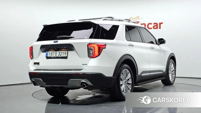 Ford Explorer 6th Generation 2020 Белый из Кореи