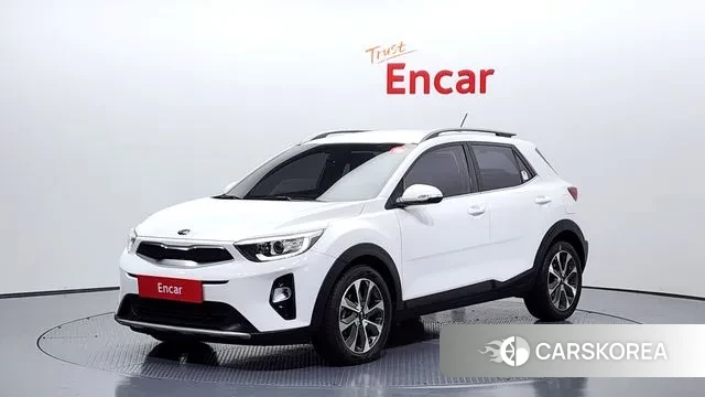 Kia Stonic 2018 Белый из Кореи