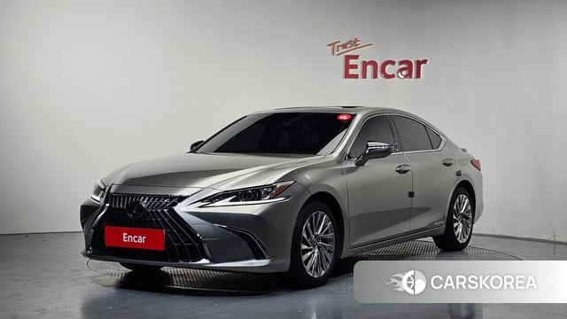 Lexus ES300h 7th generation 2022 Песочный из Кореи