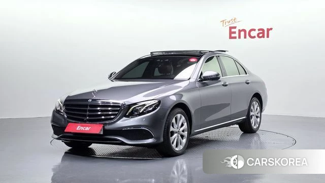 Mercedes-Benz E-Class W213 2019 Серый из Кореи