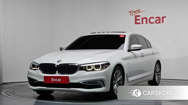 BMW 5 Series (G30) 2018 Белый из Кореи
