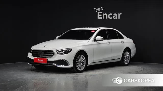 Mercedes-Benz E-Class W213 2023 Белый из Кореи