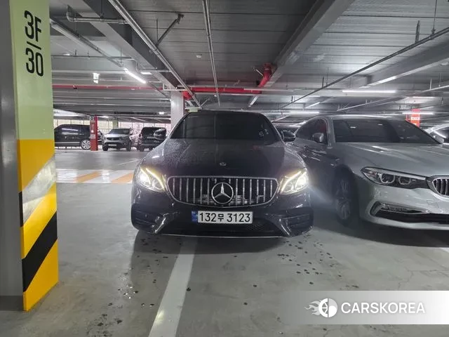 Mercedes-Benz E-Class W213 2019 Черный из Кореи