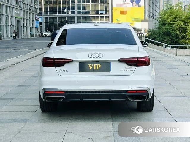 Audi A4L 2021 Белый из Китая