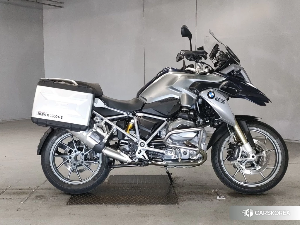 Проданный BMW R1200GS 2015 из Японии